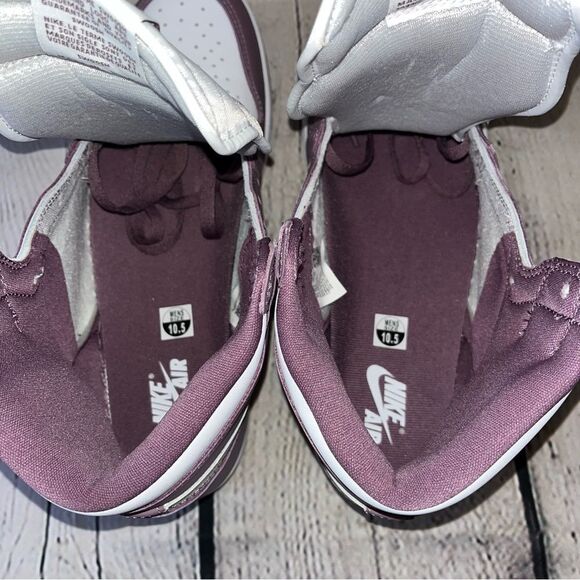 NWT Nike Air Jordan 1 Retro High OG Sneakers Size 10.5 - Picture 9 of 14